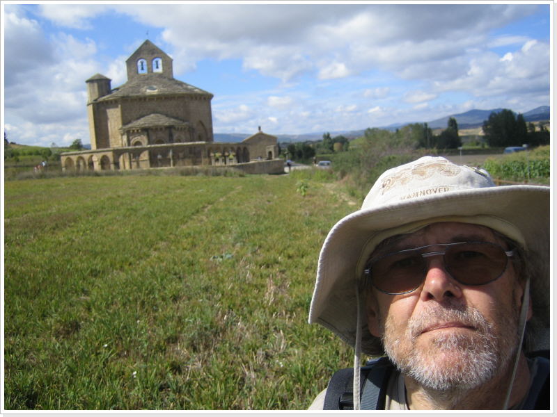 Ulrich vor Santa María de Eunate